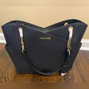 Michael Kors Jet set bag